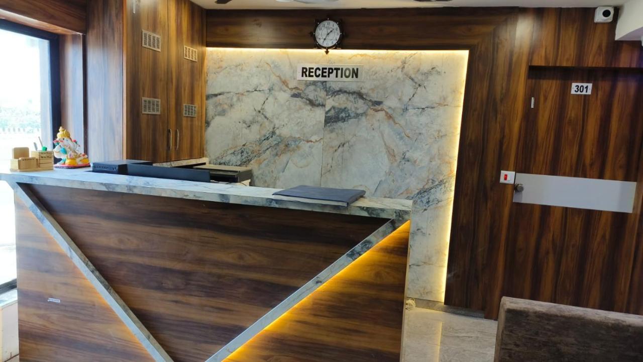 Hotel Ozone,Ahmedabad Eksteriør bilde