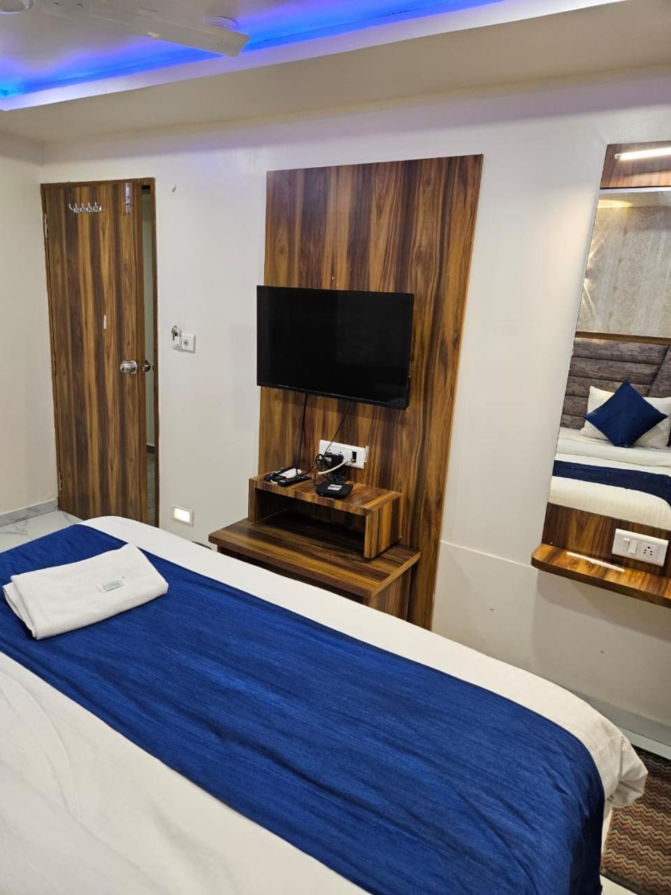 Hotel Ozone,Ahmedabad Eksteriør bilde