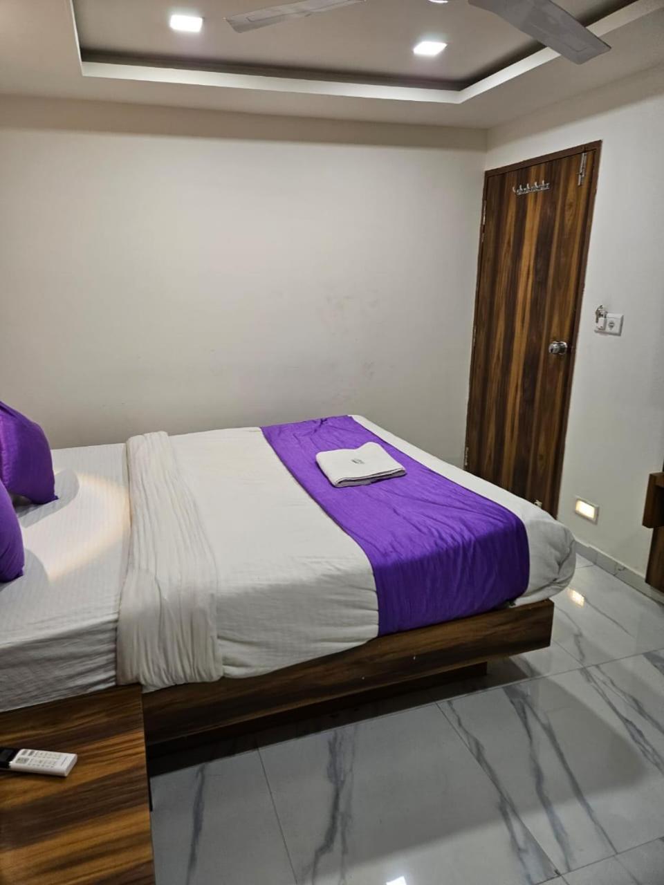 Hotel Ozone,Ahmedabad Eksteriør bilde