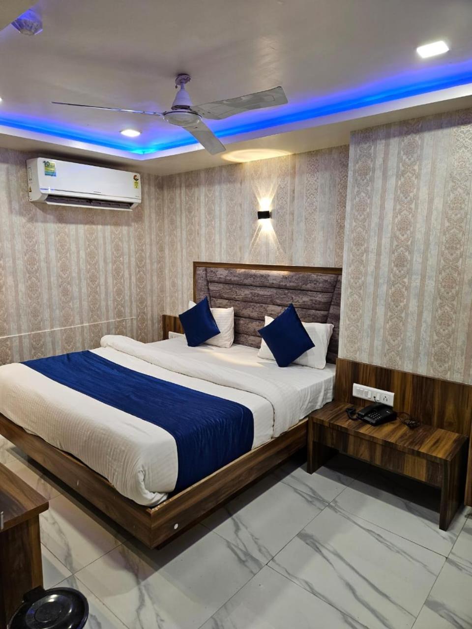 Hotel Ozone,Ahmedabad Eksteriør bilde